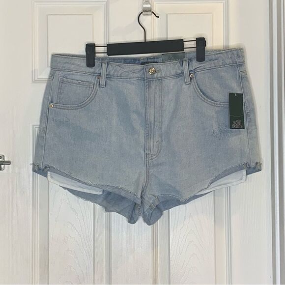 Wild Fable Highest Rise Cheeky Shorts Size 16 Light Denim Wash - Picture 5 of 10